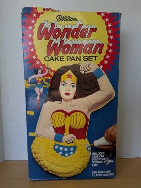 1978 Wilton Wonder Woman Cake Pan Set Original Box Complete With Instructions DC